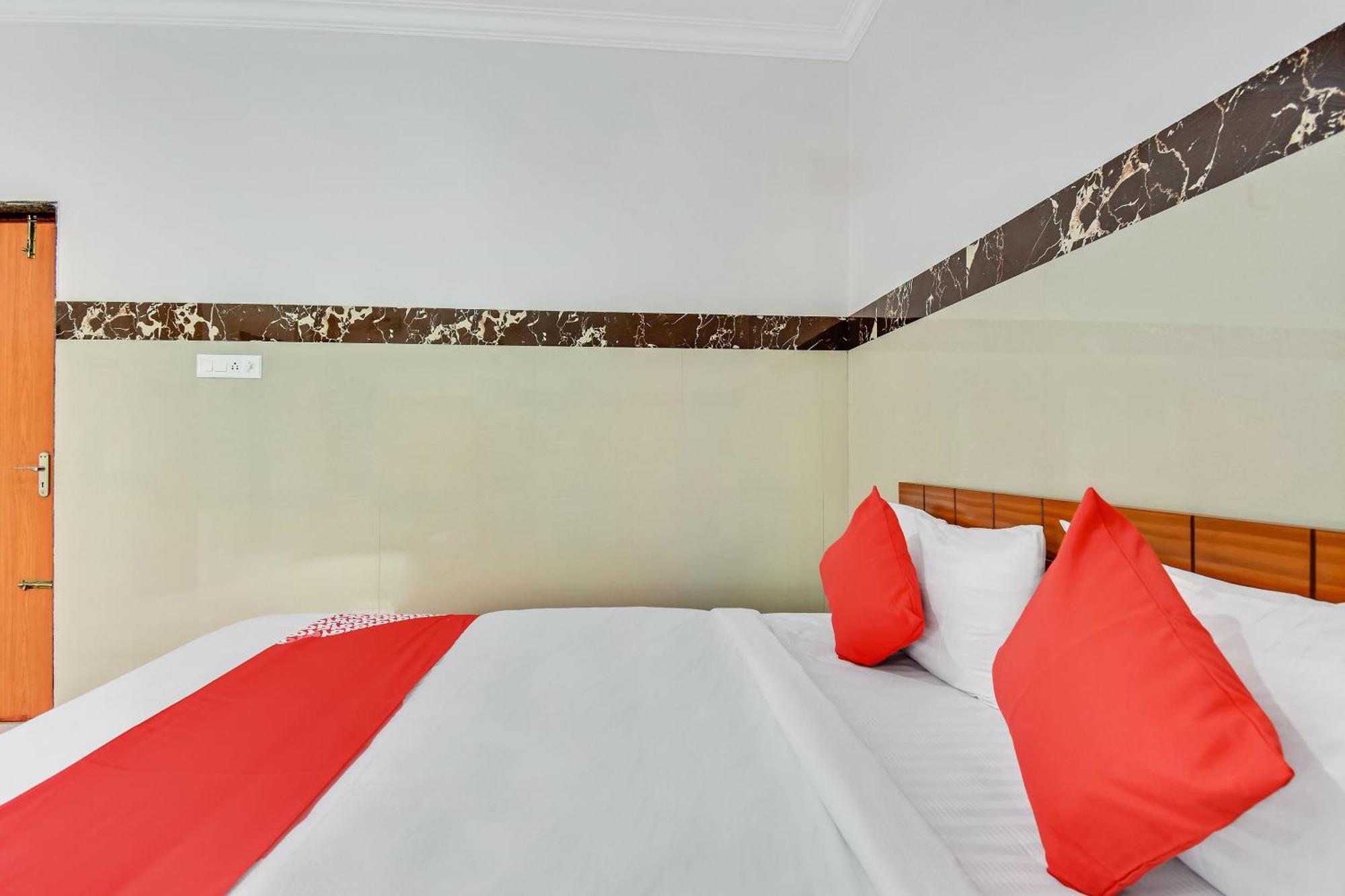 Hotel O Sri Sai Guru Comforts Yelahanka Exterior photo